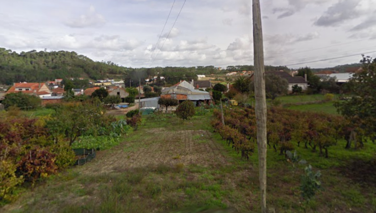 TERRENO RÚSTICO COM 920 m2 ARRABAL - LEIRIA