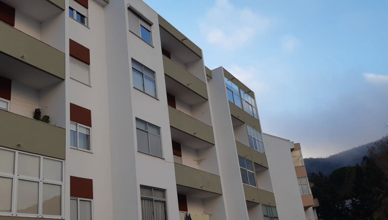 APARTAMENTO T2 COM ARRECADAÇÃO NO SOTÃO  | CONCEIÇÃO - COVILHÃ